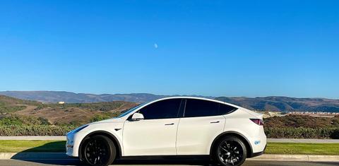 Tesla Model Y 2020