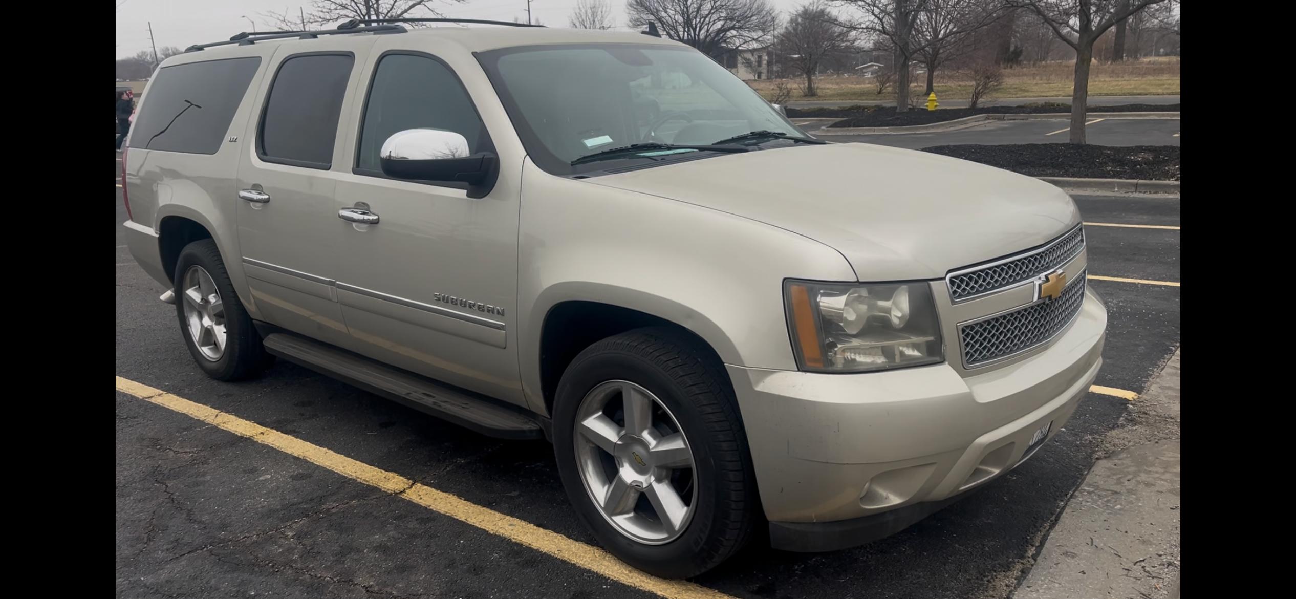 Chevrolet Suburban 2014 in 