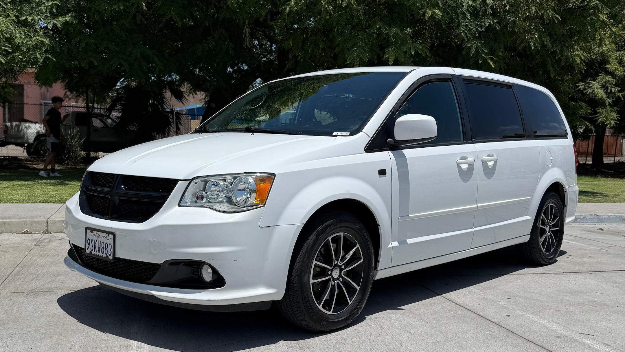 Dodge Grand Caravan 2014 in San Diego, CA