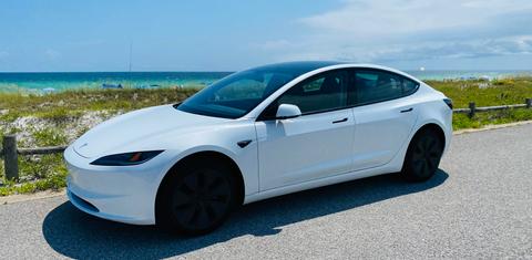 Tesla Model 3 2025