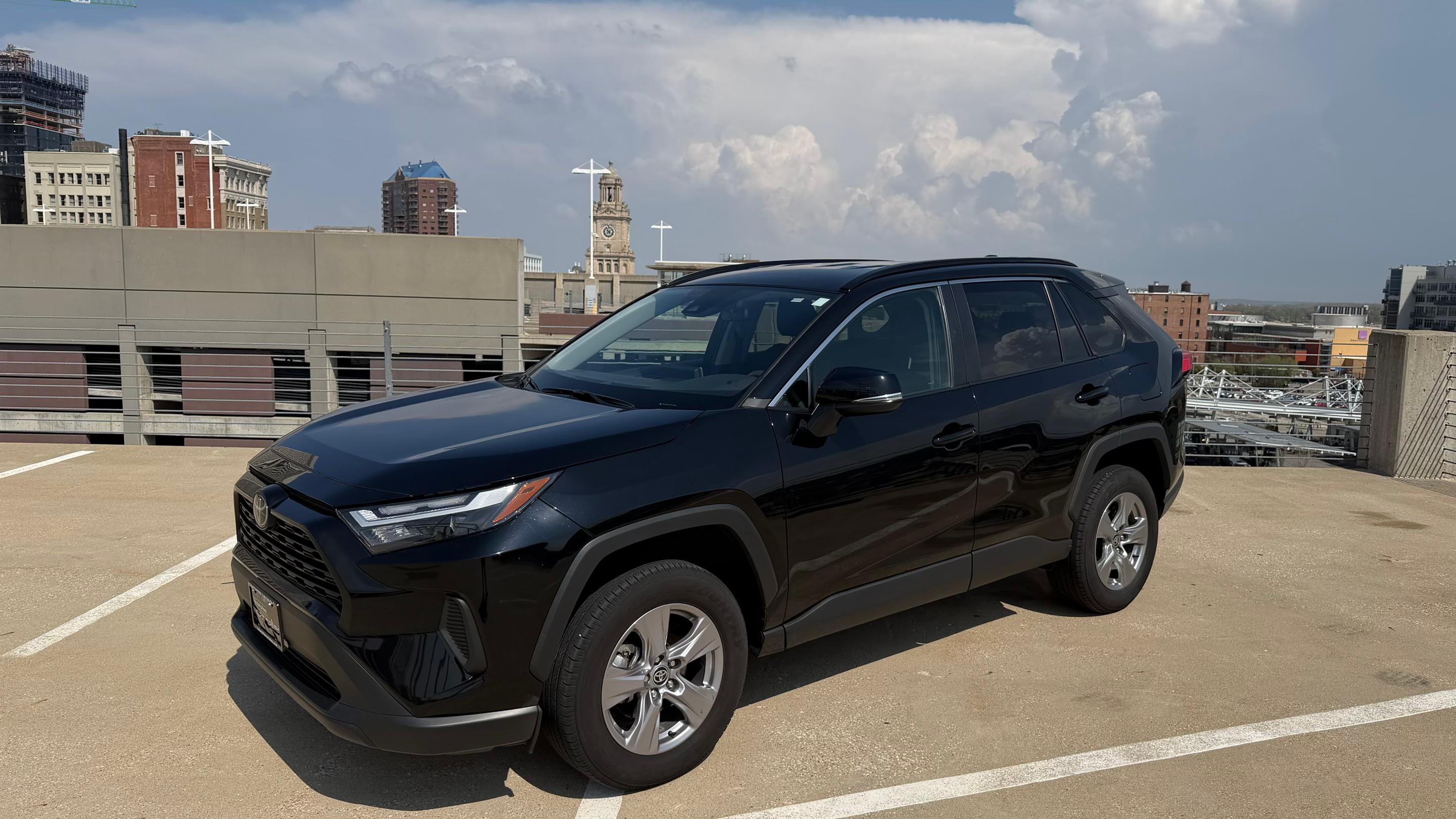 Toyota RAV4 2025 in Des Moines, IA