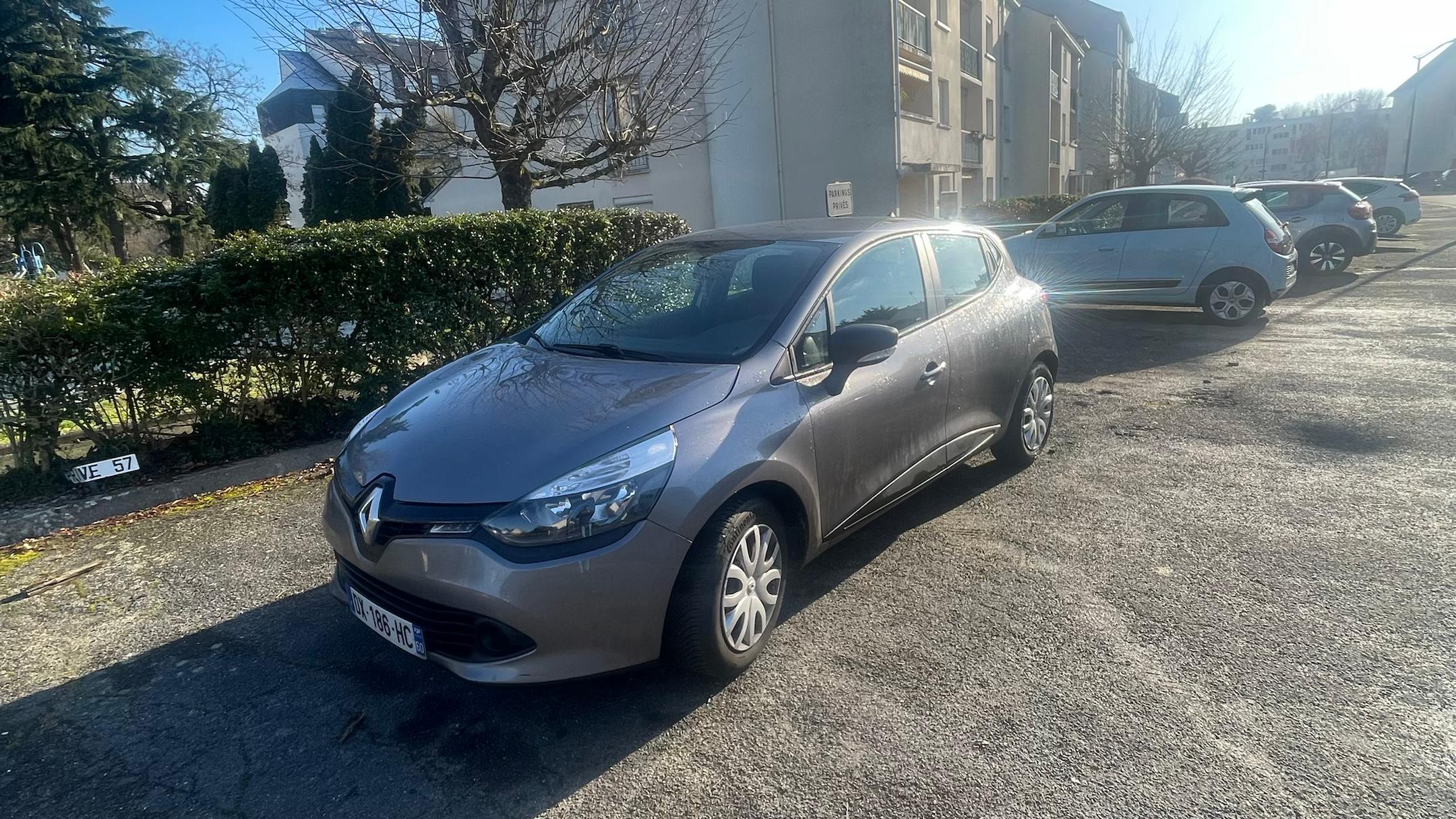 Renault CLIO IV 2015 à Tours