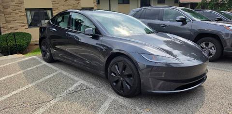 Tesla Model 3 2025