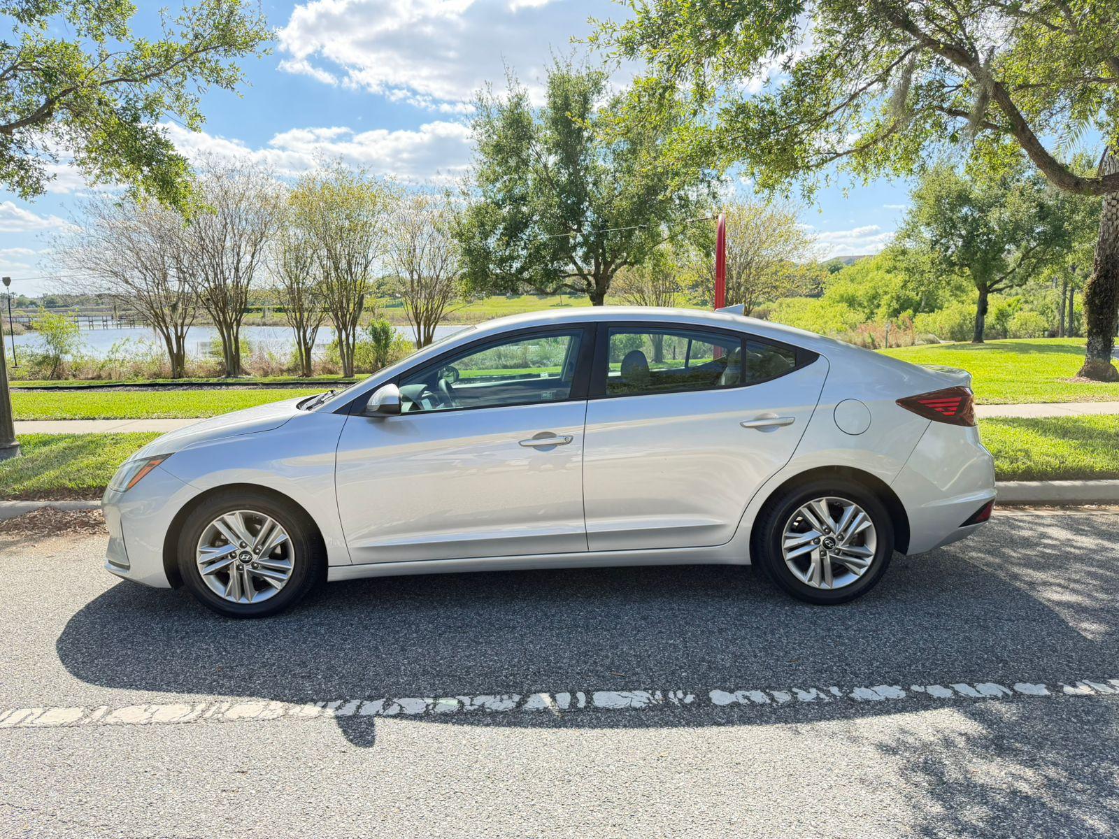 Hyundai Elantra 2019 in 