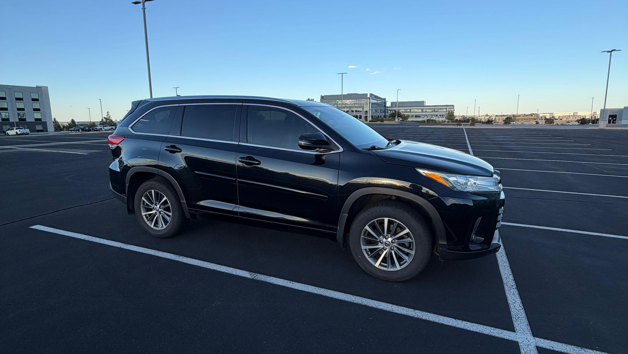 Toyota Highlander 2018 in Englewood, CO