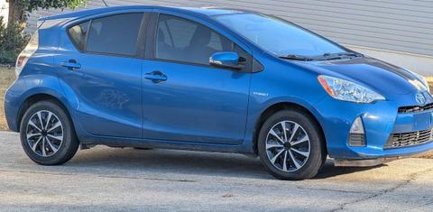 Toyota Prius c 2014