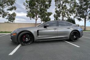 Porsche Panamera car