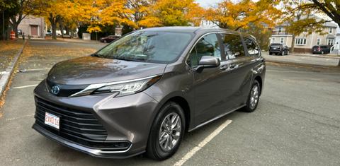 Toyota Sienna 2023