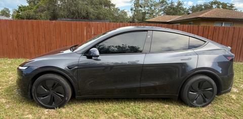 Tesla Model Y 2026