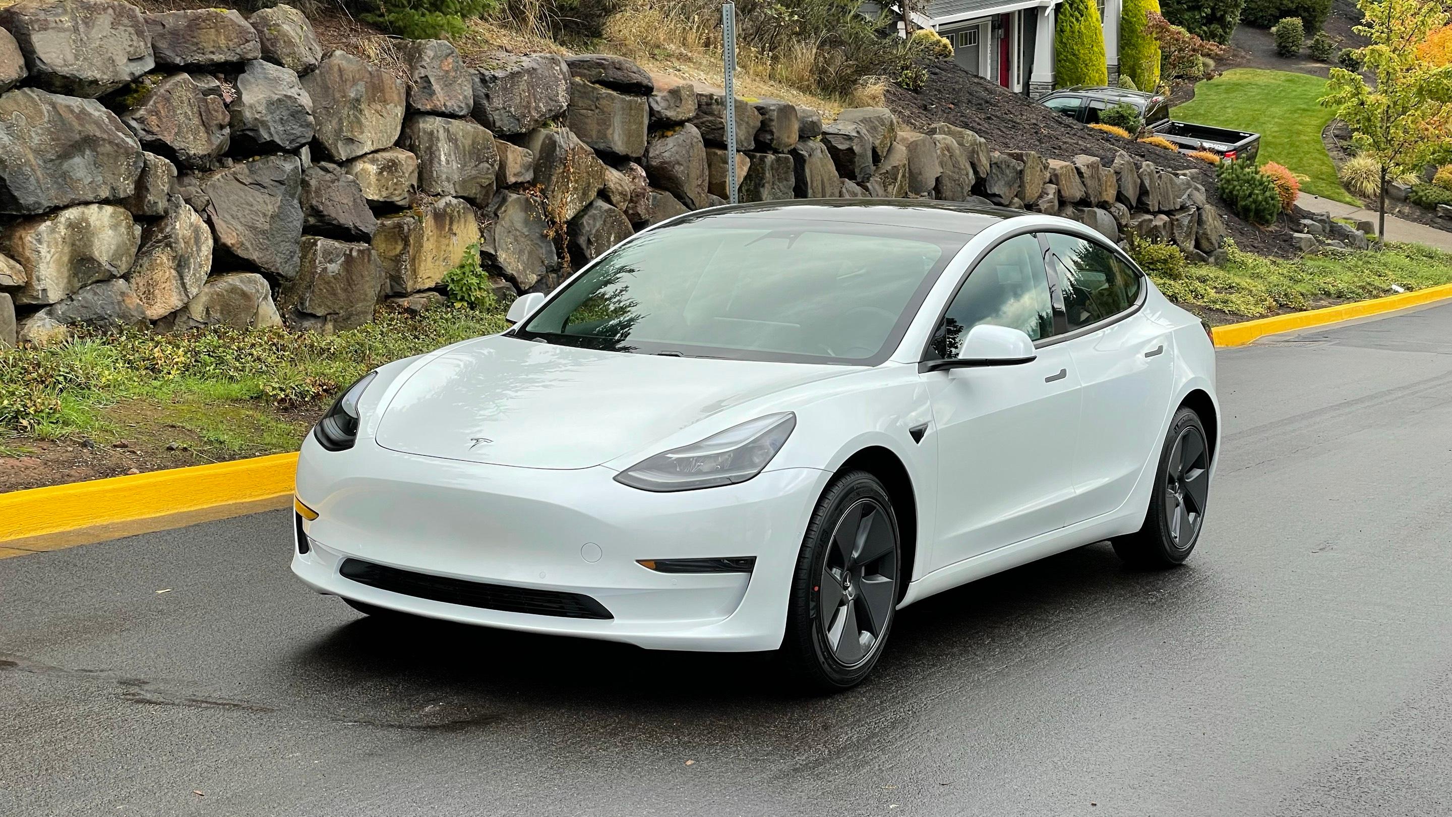 Tesla Model 3 2021 in SeaTac, WA
