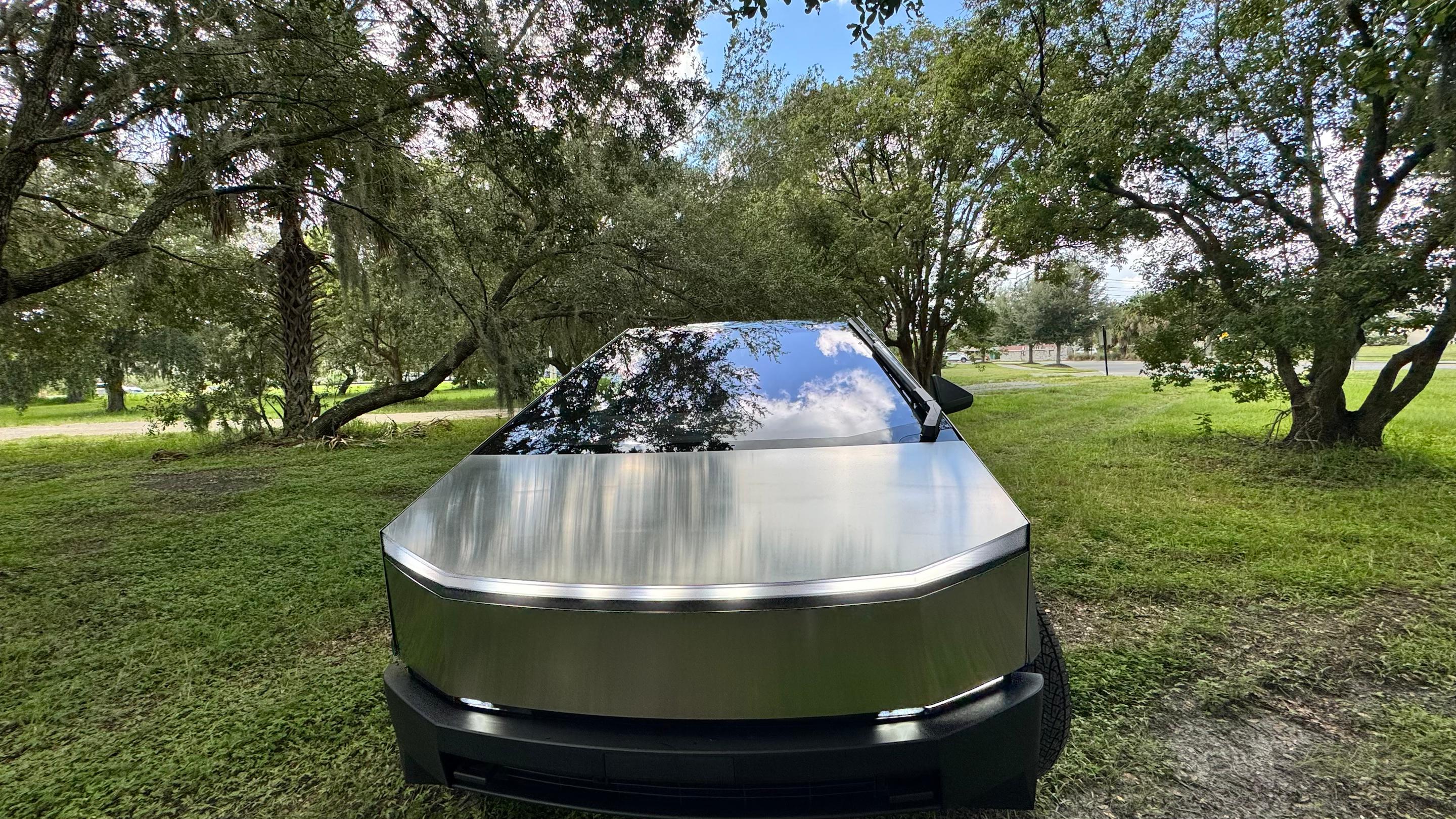 Tesla Cybertruck 2025 in Kissimmee, FL