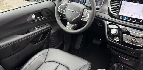 Chrysler Pacifica 2026