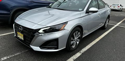 Nissan Altima 2023