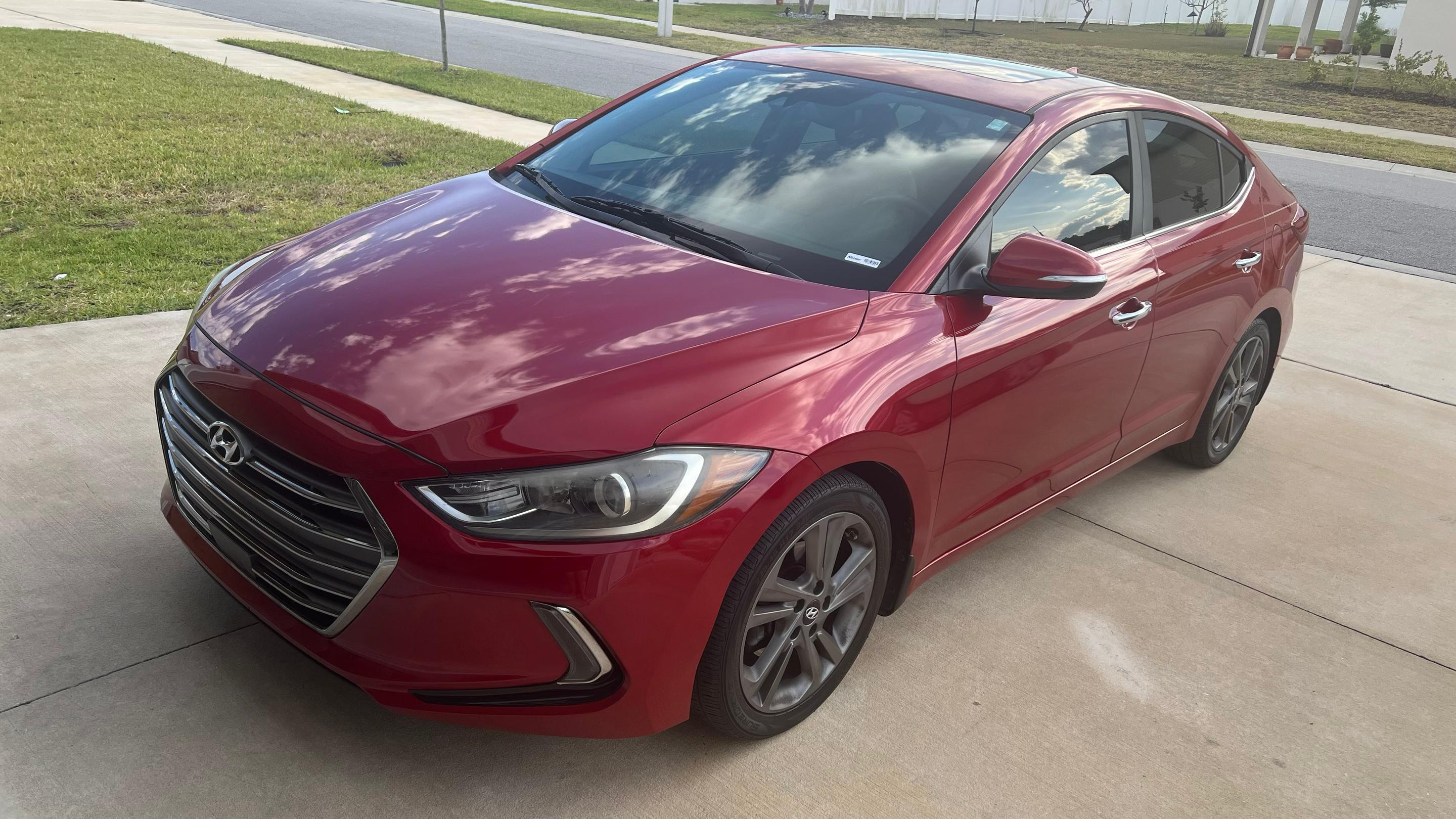 Hyundai Elantra 2017 in 