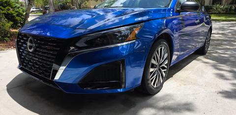 Nissan Altima 2025