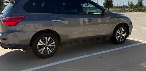 Nissan Pathfinder 2019