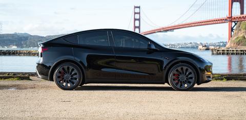Tesla Model Y 2024
