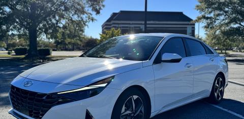 Hyundai Elantra Hybrid 2021
