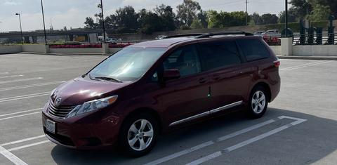 Toyota Sienna 2017