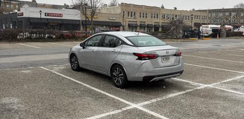 Nissan Versa 2025