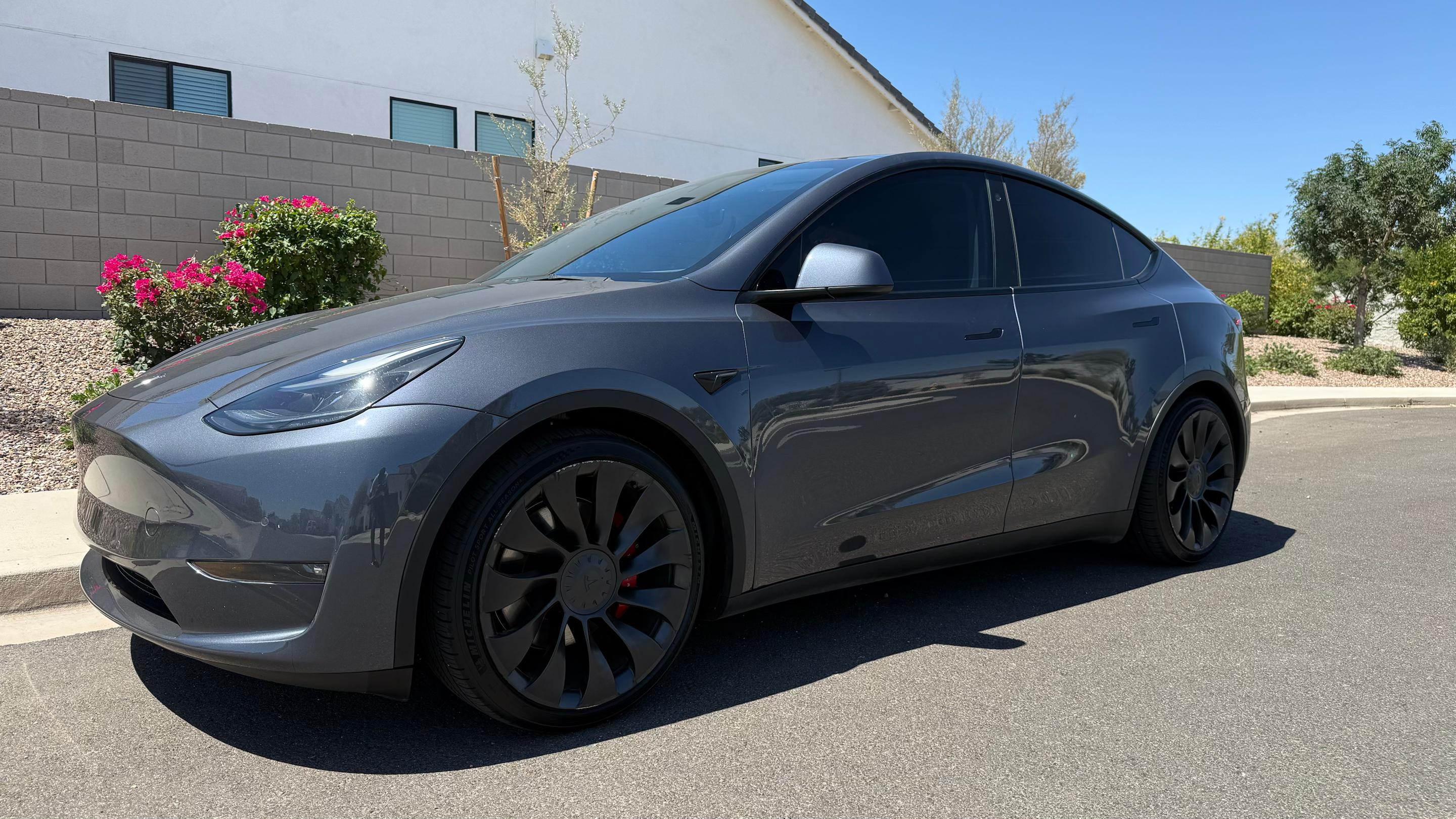Tesla Model Y 2022 in San Tan Valley, AZ