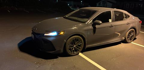 Toyota Camry Hybrid 2026