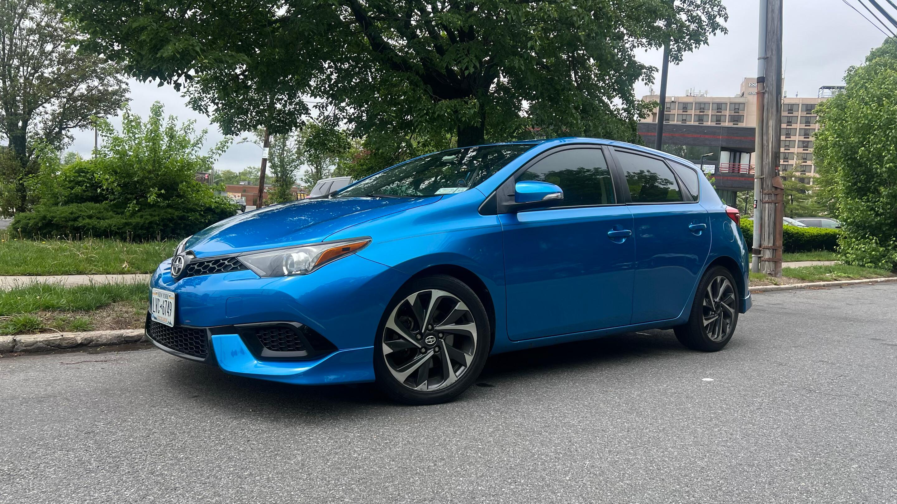 Scion iM 2016 in Staten Island, NY
