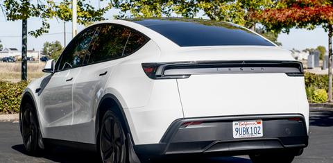 Tesla Model Y 2026