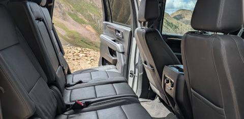 Chevrolet Suburban 2025