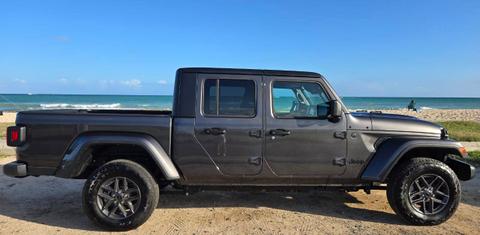 Jeep Gladiator 2026