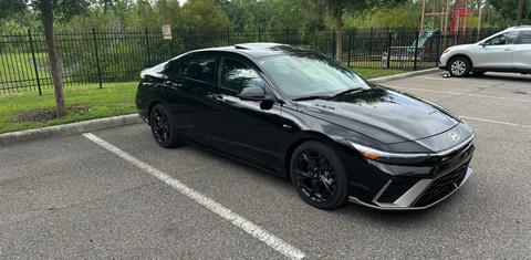 Hyundai Elantra 2025