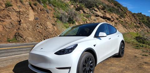Tesla Model Y 2023