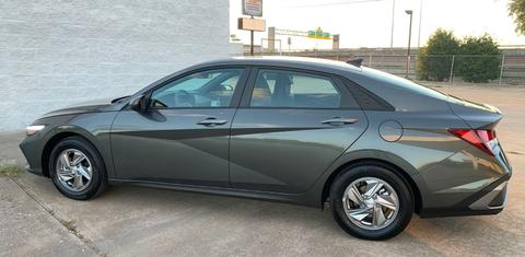 Hyundai Elantra 2025
