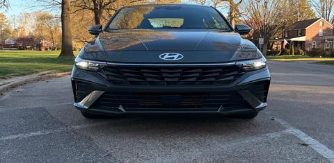 Hyundai Elantra 2025