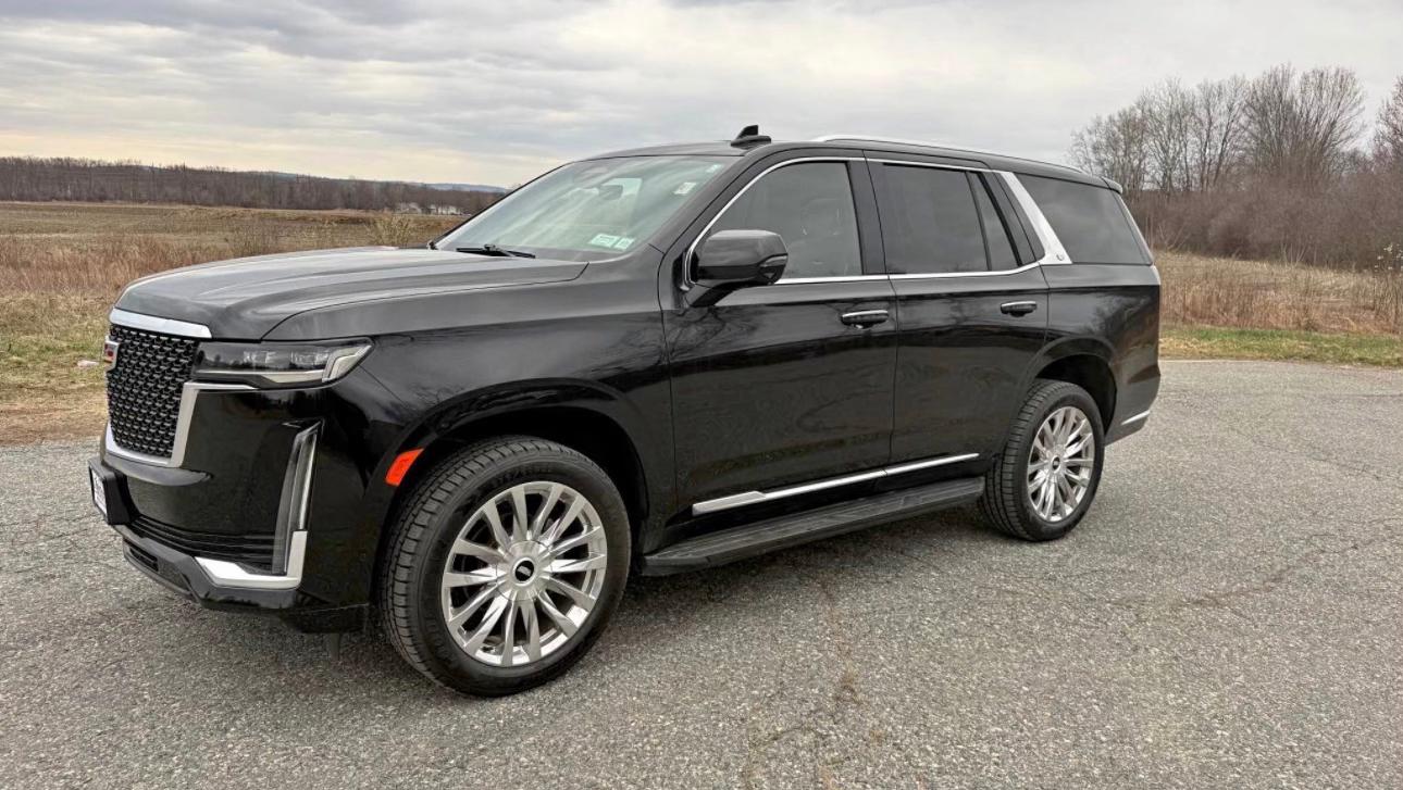 Cadillac Escalade ESV 2022 in 
