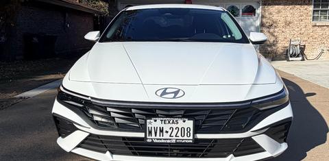 Hyundai Elantra 2025