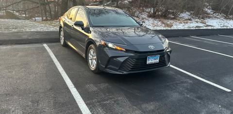 Toyota Camry Hybrid 2025