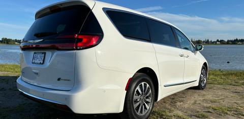 Chrysler Pacifica 2022