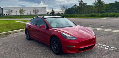 Tesla Model 3 2021