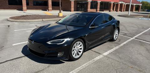 Tesla Model S 2016