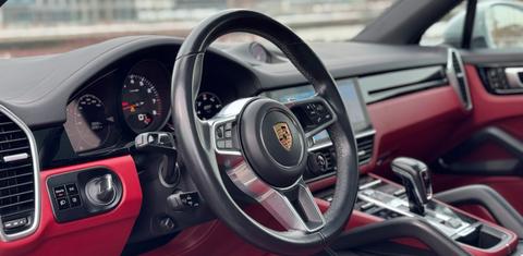 Porsche Cayenne 2021
