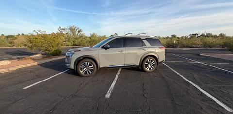 Nissan Pathfinder 2024