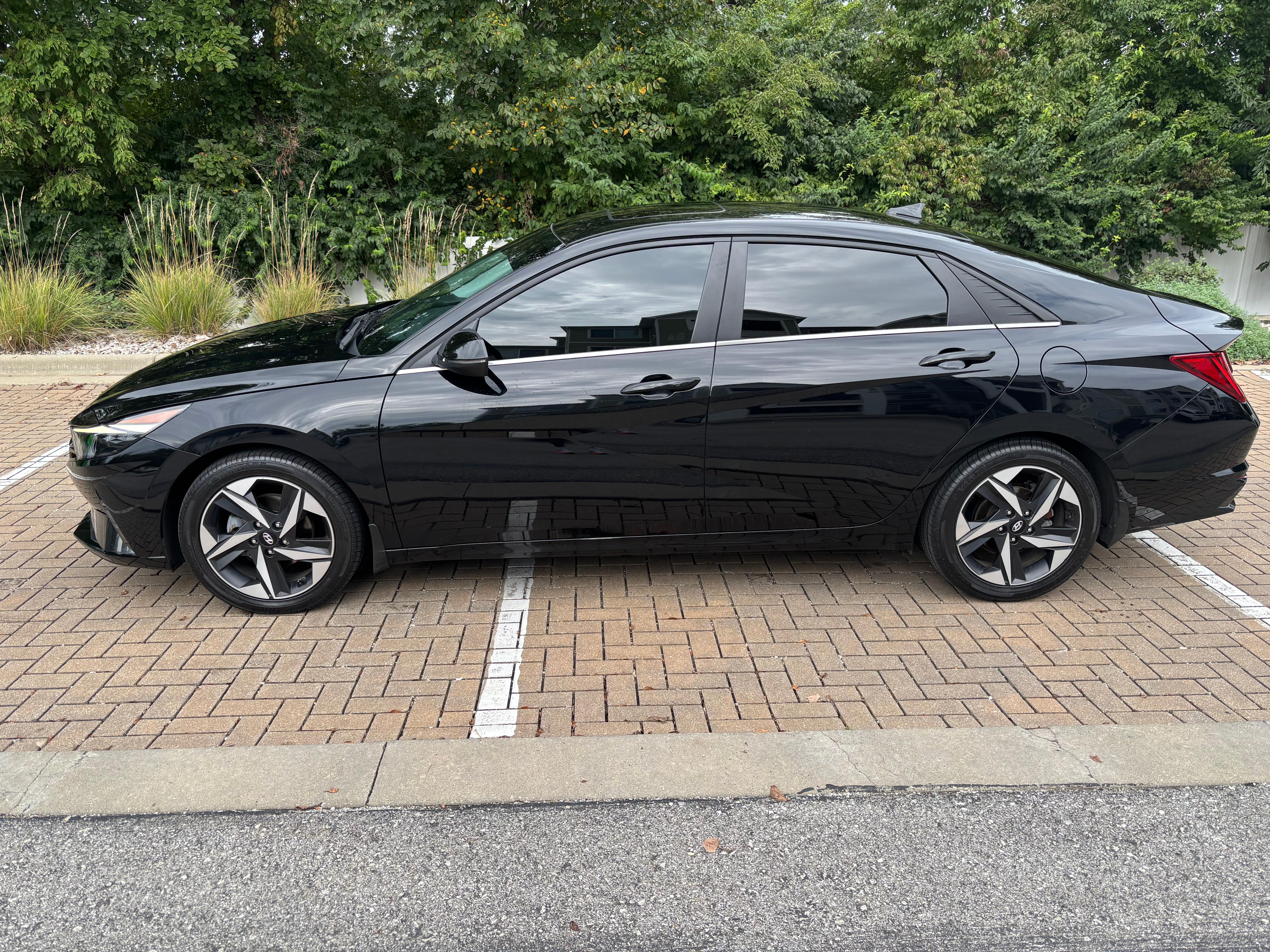 Hyundai Elantra 2023 in Kansas City, MO