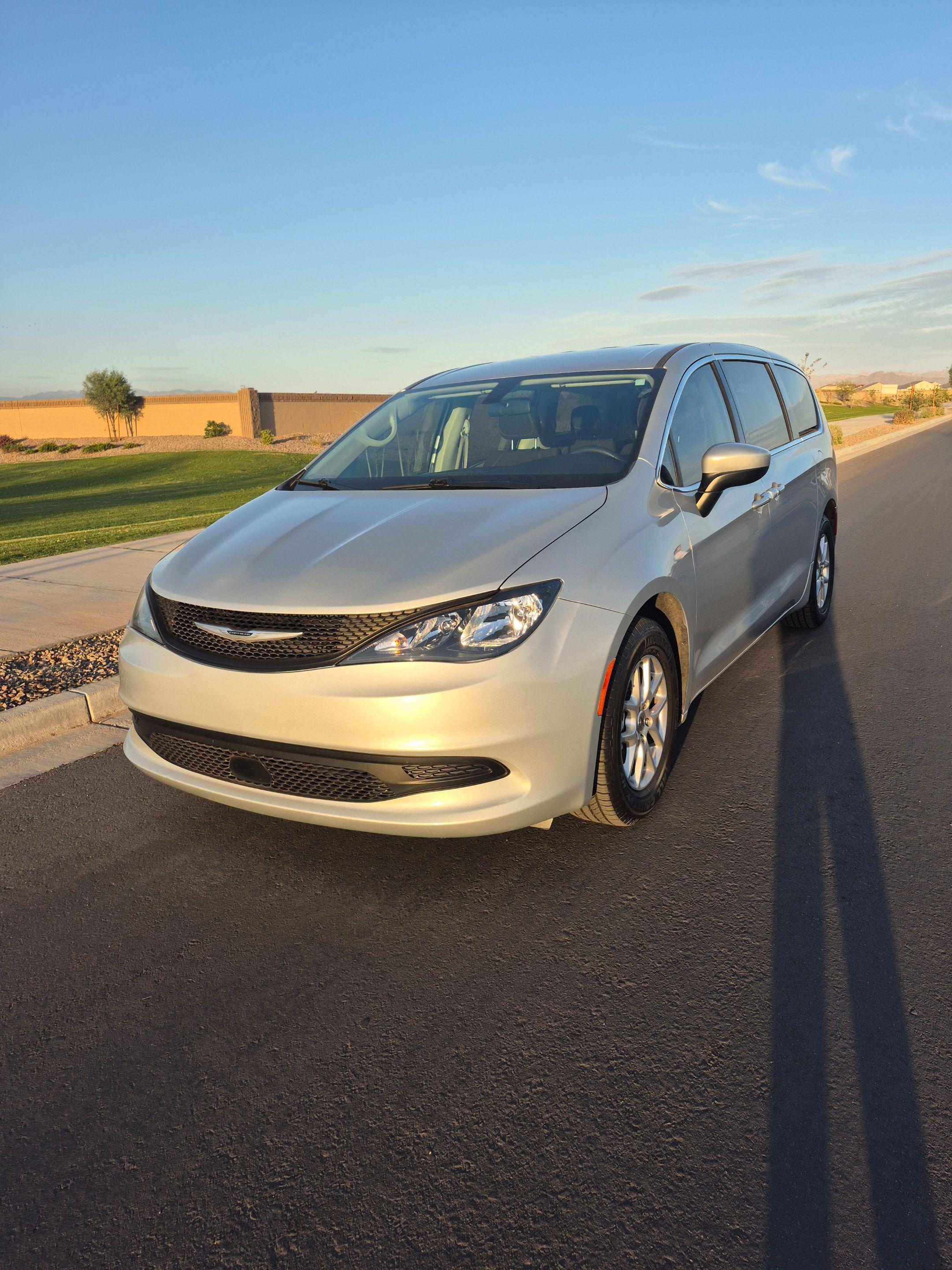 Chrysler Pacifica 2022 in Phoenix, AZ