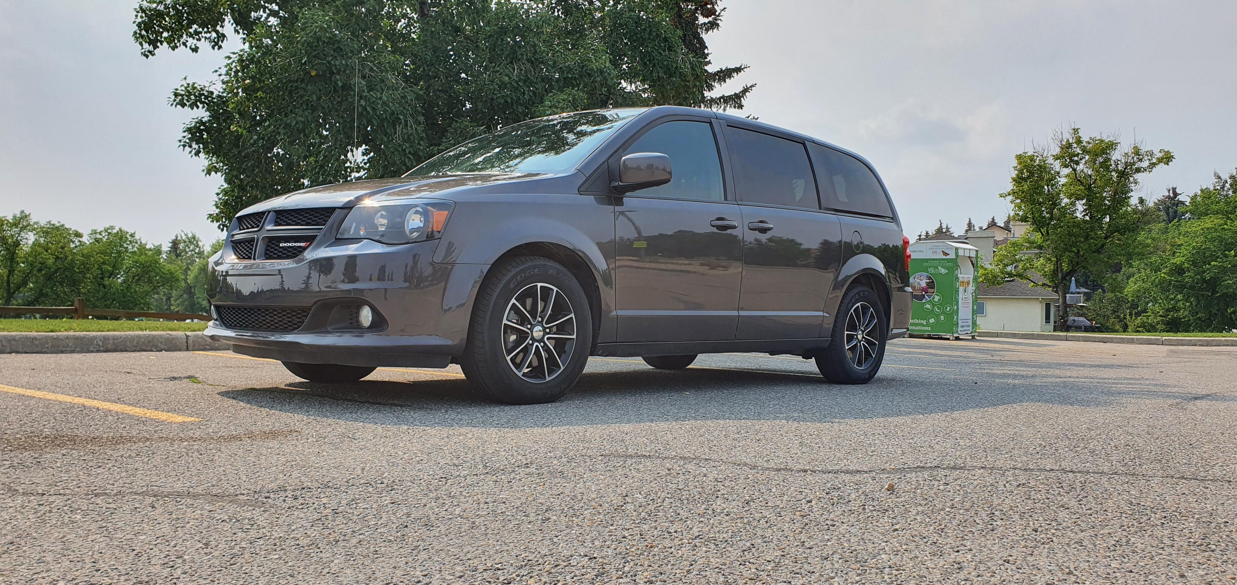 Dodge Grand Caravan 2019 in Calgary, AB