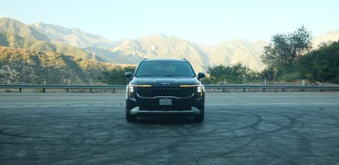 Kia Carnival Hybrid 2025