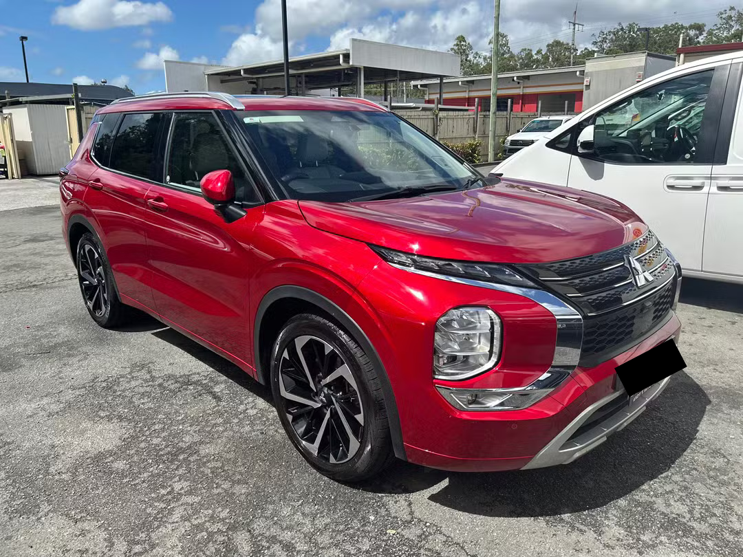 Mitsubishi OUTLANDER 2023 in Tweed Heads