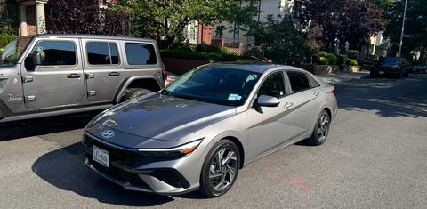 Hyundai Elantra 2024