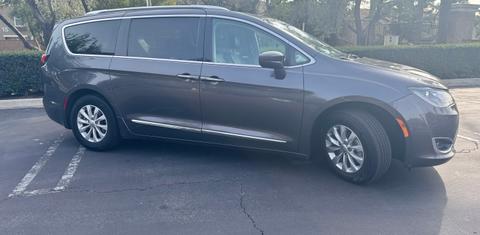 Chrysler Pacifica 2019