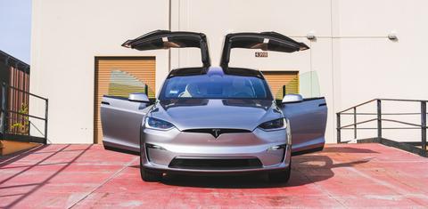 Tesla Model X 2024
